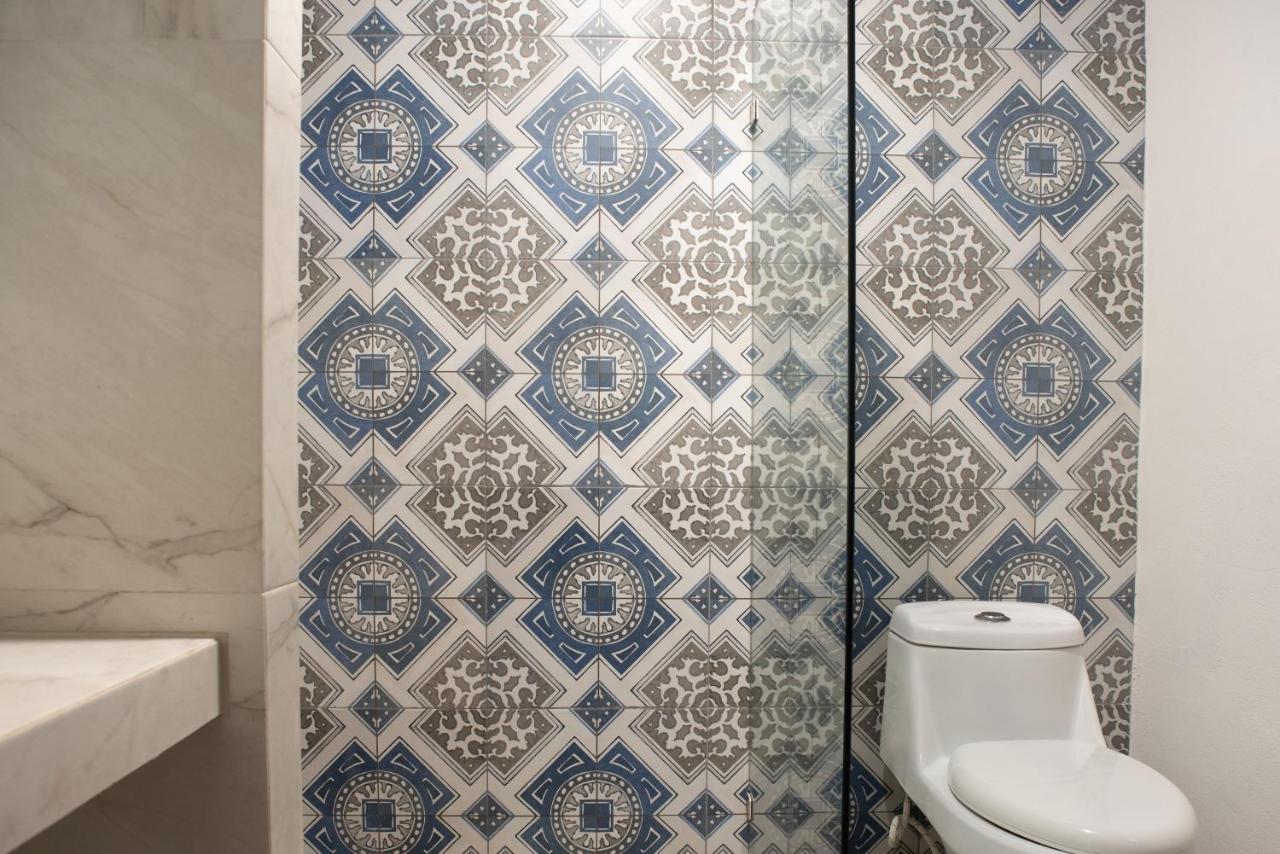 Hotel Mayari Holbox Exterior foto Bathroom tiles
