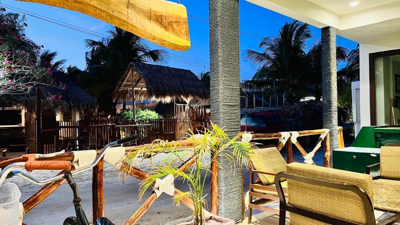 Hotel Mayari Holbox Exterior foto A restaurant in Tulum